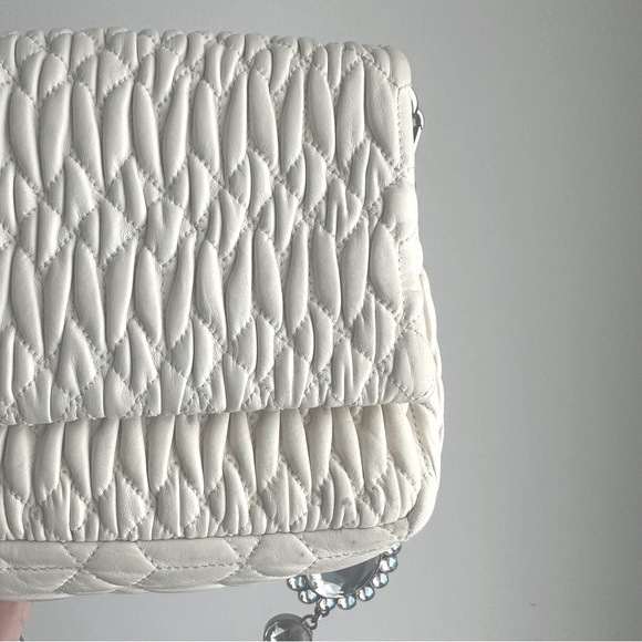 Miu Miu! Ruched leather crystal detail shoulder bag - Picture 6 of 6